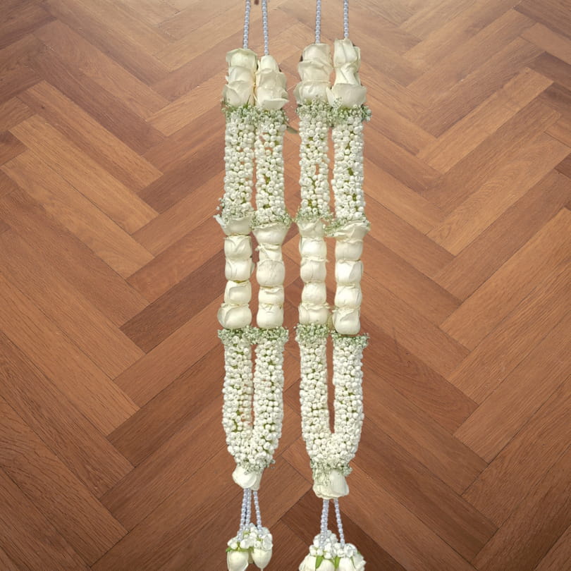 White Grace – White Rose & Tuberose Designer Varmala Pair