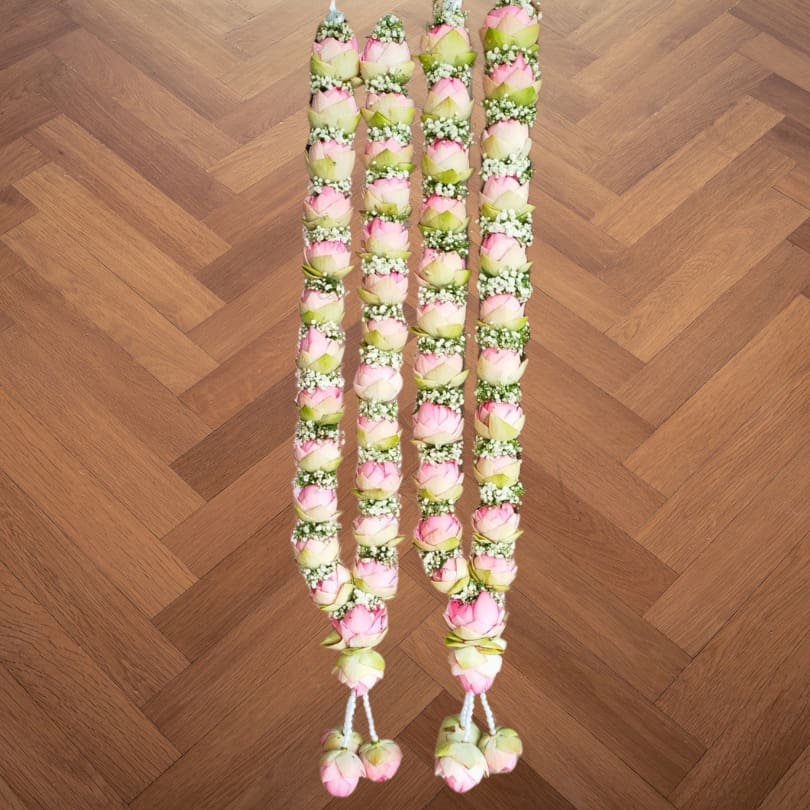 Pastel Serenity – Light Lotus Bloom Varmala Pair