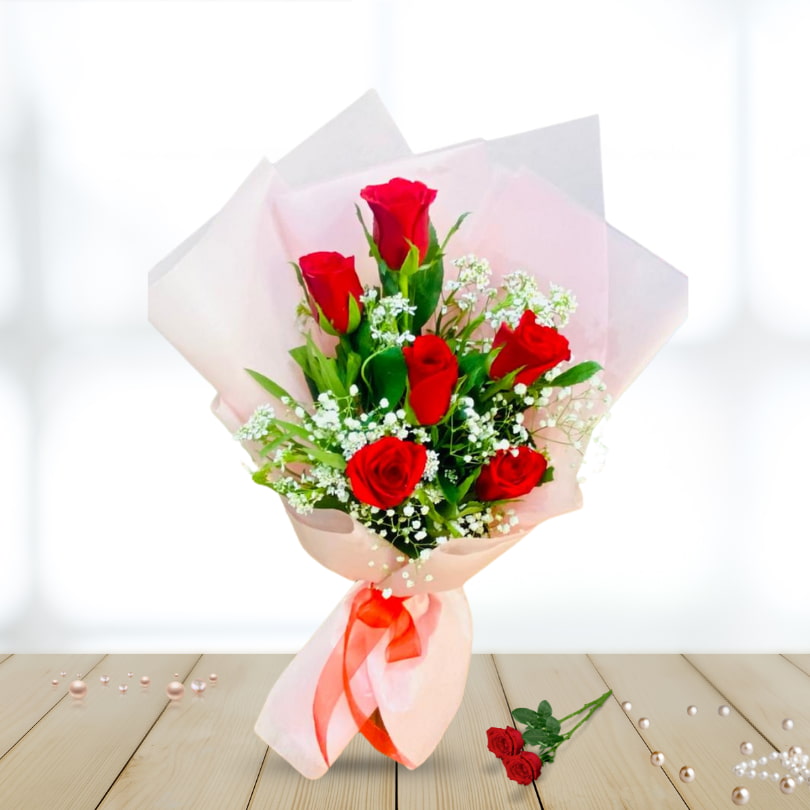 Scarlet Love Mini Bouquet