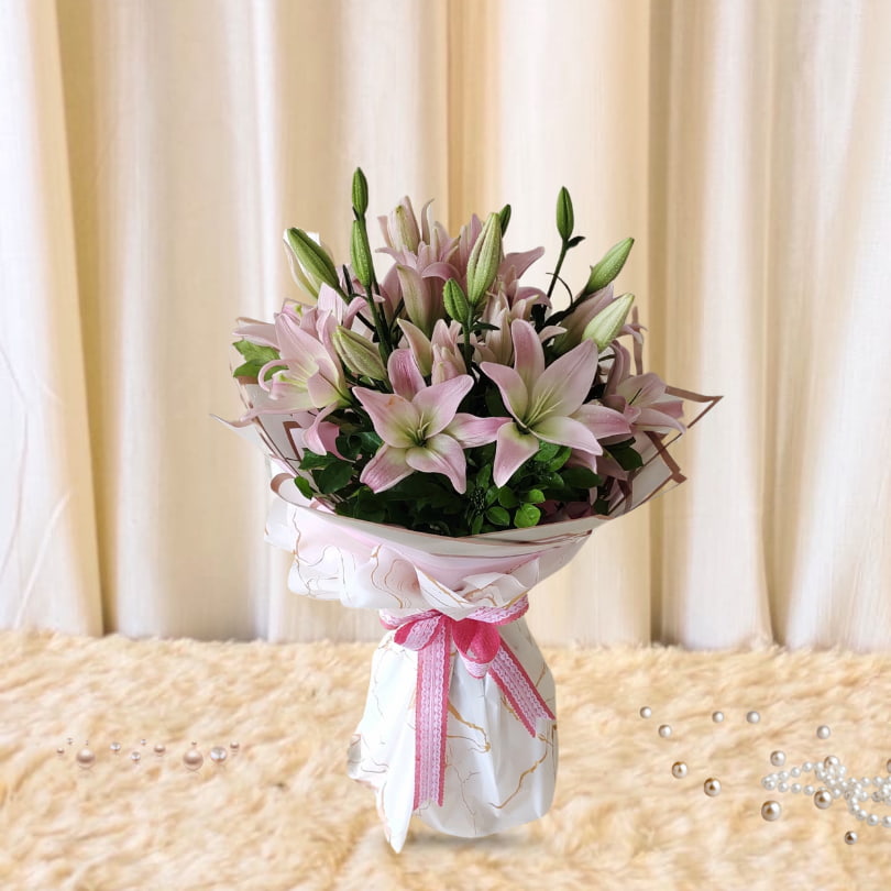 Blush Lily Elegance Bunch