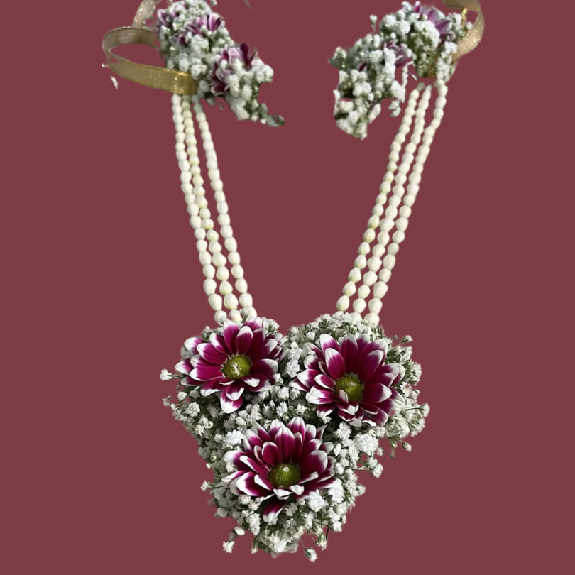 Marhoon Daisy Elegance Necklace