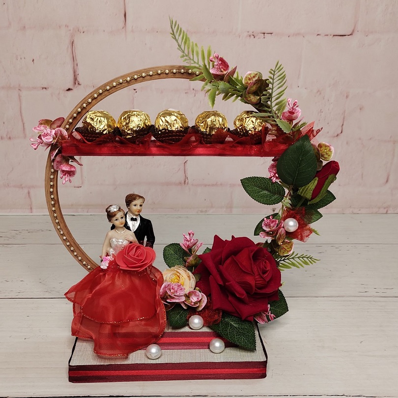 Anniversary Love Round Arrangement