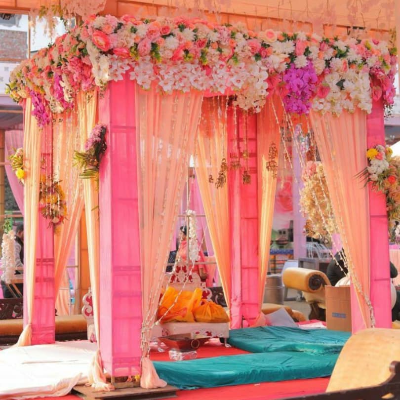 Traditional Red & Gold Mandap