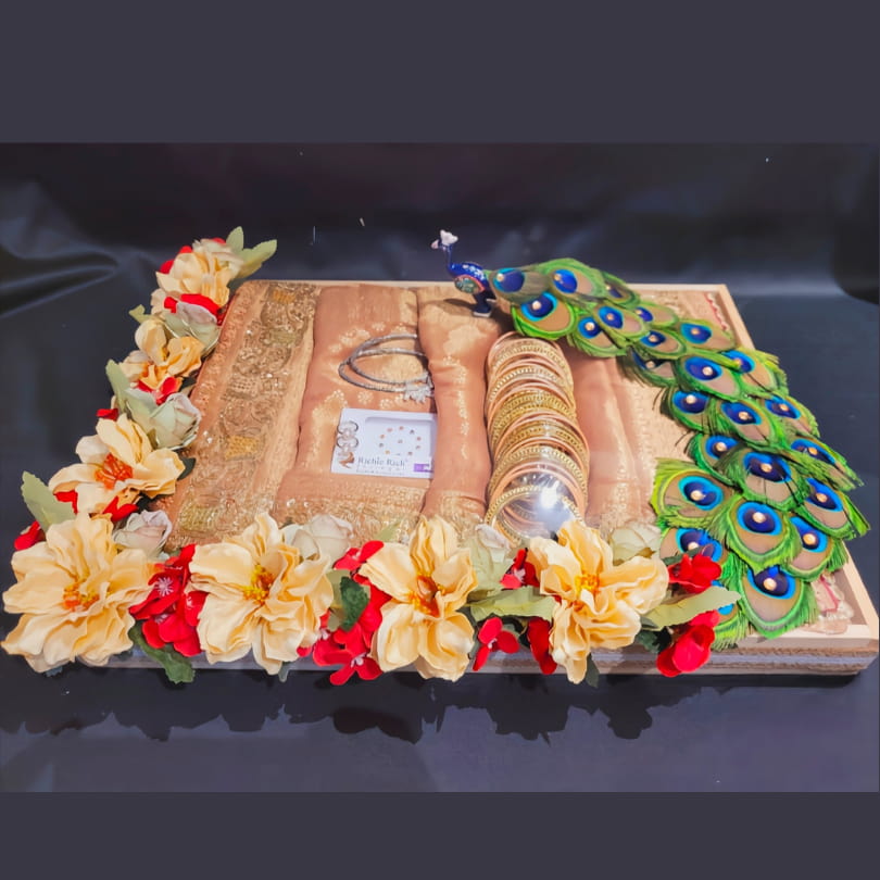 Peacock-Inspired Velvet Tray Set