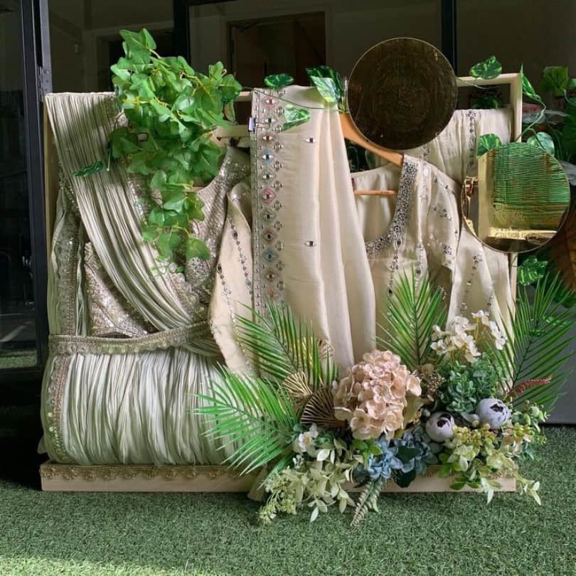 Verdant Charm Trousseau Decor
