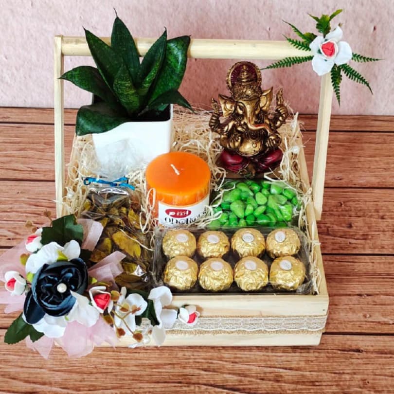 Grace & Green Blessings Hamper