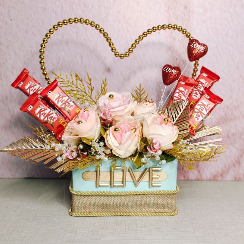 Love Arrangement Gift Box