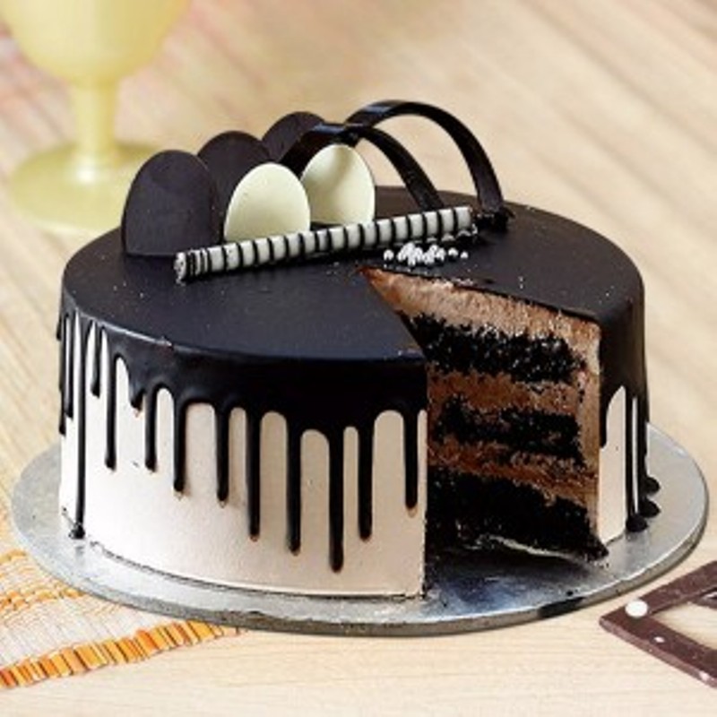Chocolate Cream Cake