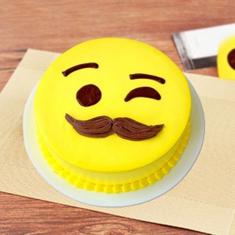 Emoji face cake