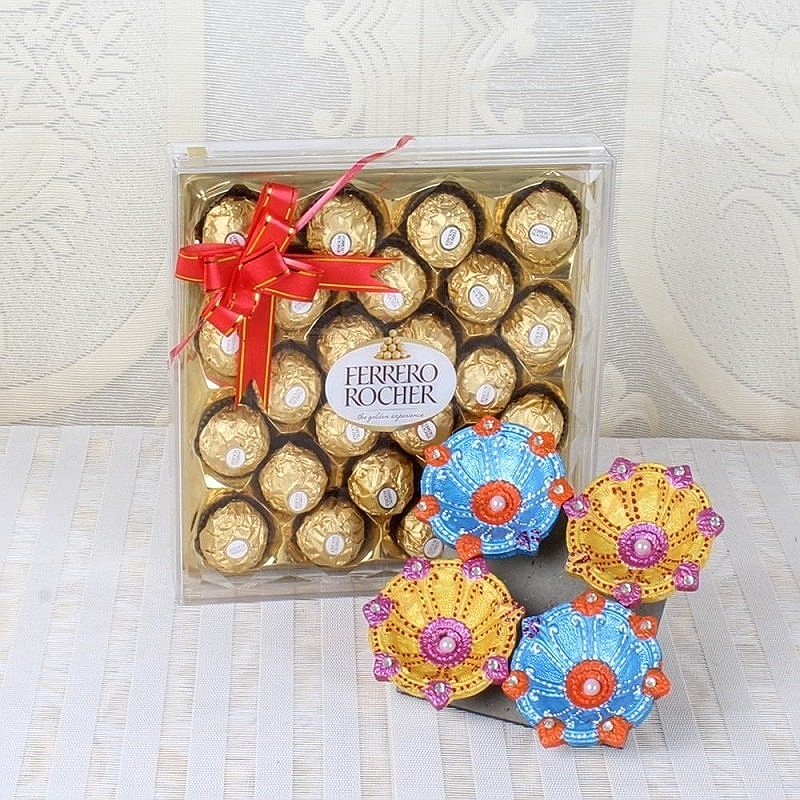 Rochers With Diyas