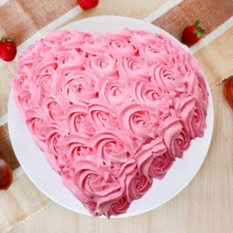 Pink Roses Heart Cake