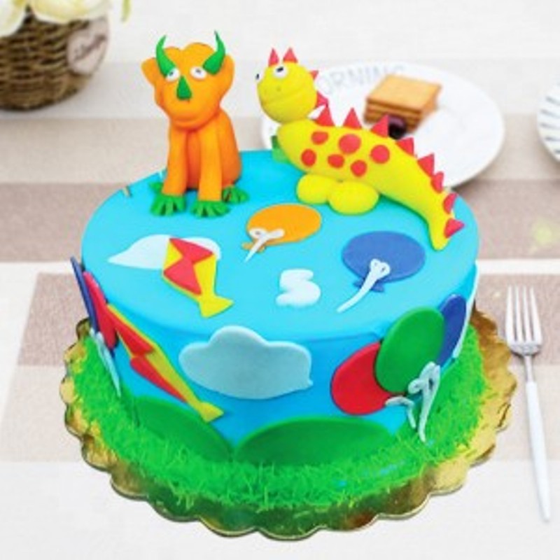 Jungle Theme Fondant Cake