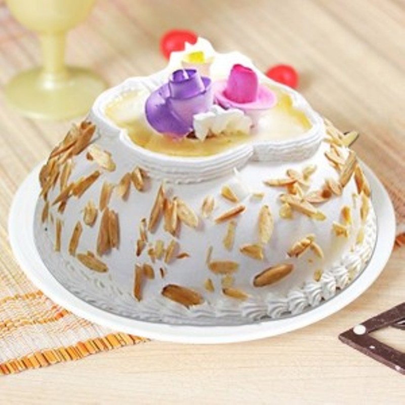 Vanilla Almond Cake